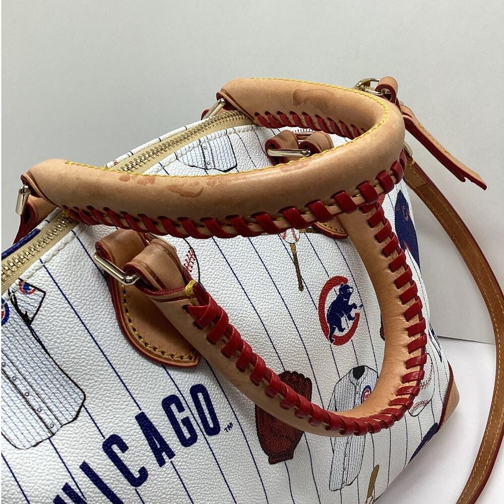 Dooney & Bourke Chicago Cubs Shoulder Hand Bag Rare - Picture 4 of 13
